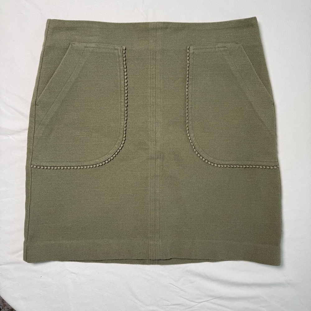 LOFT Outlet Olive Mini Skirt Size 4 Patch Pockets Picot Trim Textured Weave